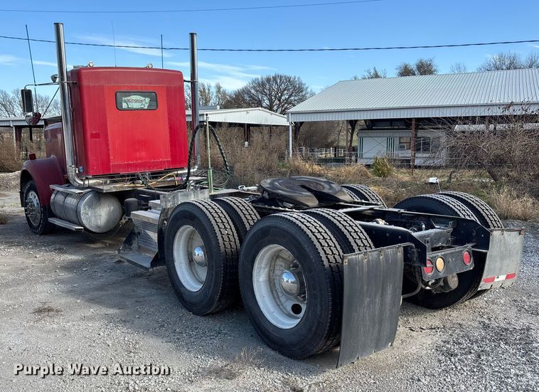 image for item DK0148 1988 Kenworth W9 Series semi truck