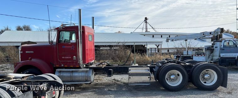 image for item DK0148 1988 Kenworth W9 Series semi truck