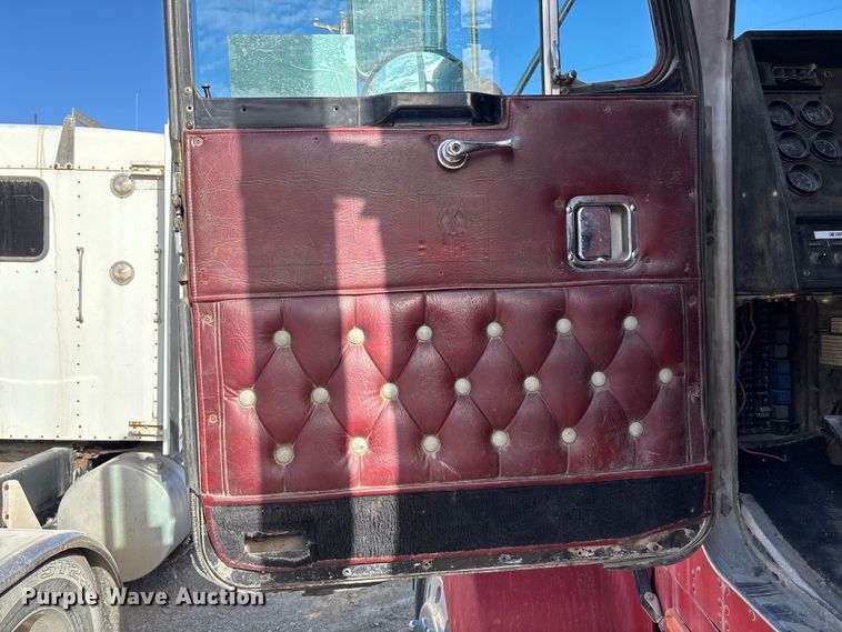 image for item DK0148 1988 Kenworth W9 Series semi truck