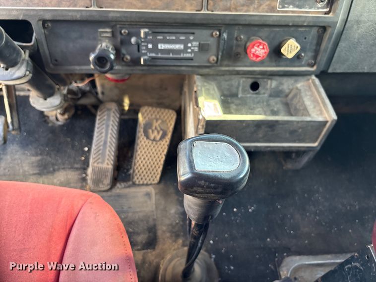 image for item DK0148 1988 Kenworth W9 Series semi truck