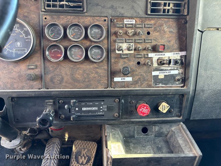 image for item DK0148 1988 Kenworth W9 Series semi truck