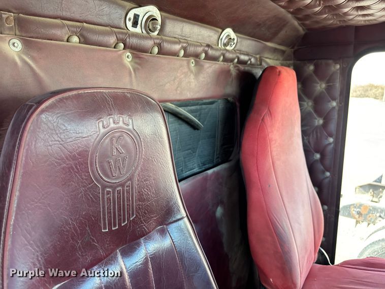 image for item DK0148 1988 Kenworth W9 Series semi truck