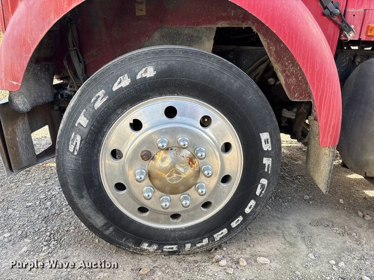 image for item DK0148 1988 Kenworth W9 Series semi truck