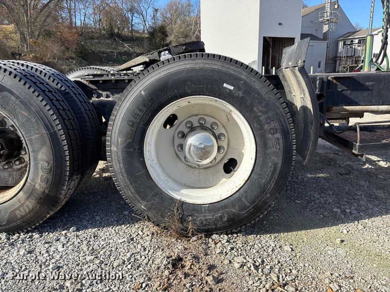 image for item DK0148 1988 Kenworth W9 Series semi truck