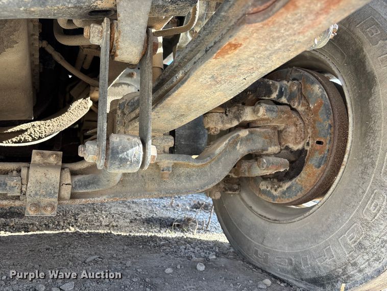 image for item DK0149 1991 GMC C7 crane truck