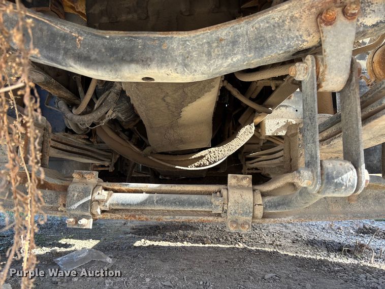 image for item DK0149 1991 GMC C7 crane truck