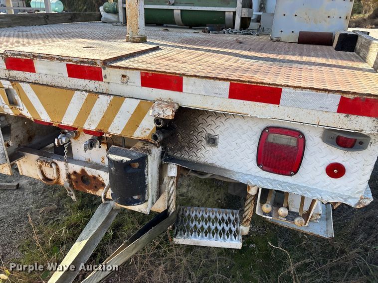 image for item DK0149 1991 GMC C7 crane truck