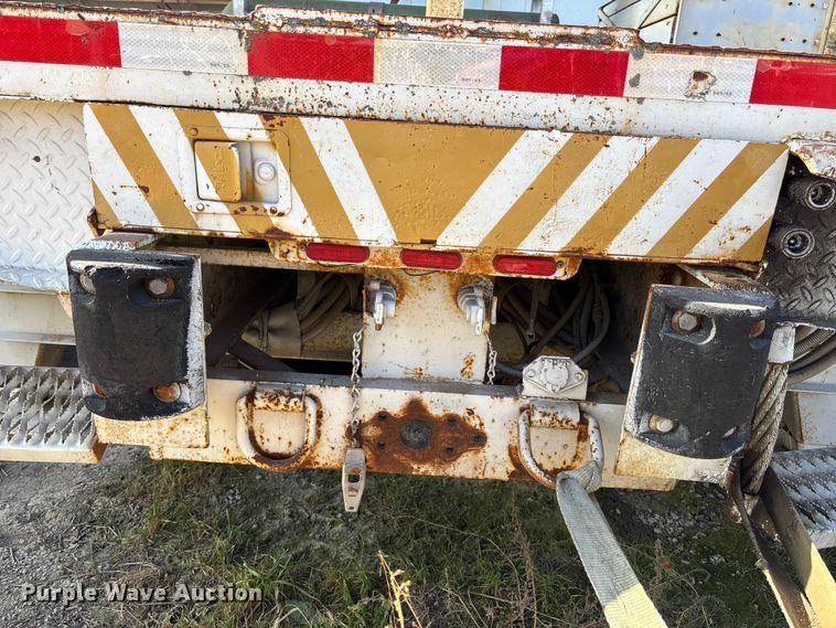 image for item DK0149 1991 GMC C7 crane truck