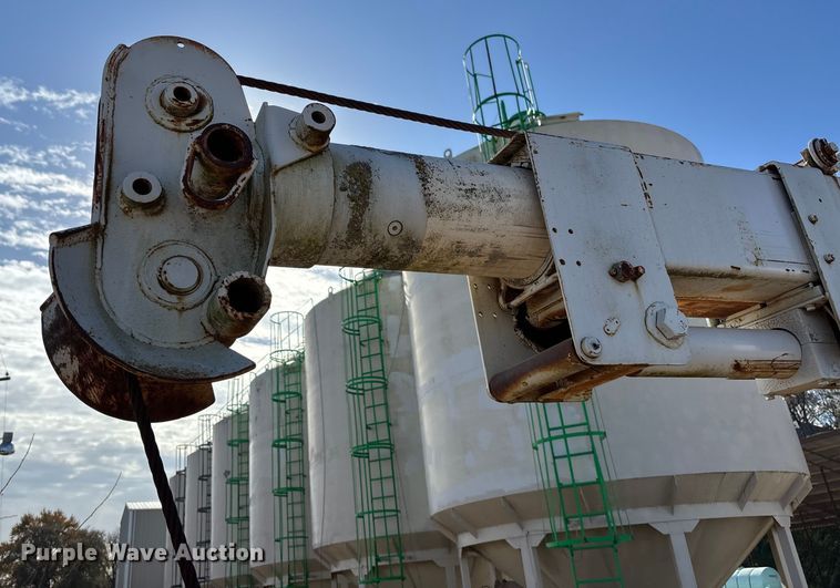 image for item DK0149 1991 GMC C7 crane truck