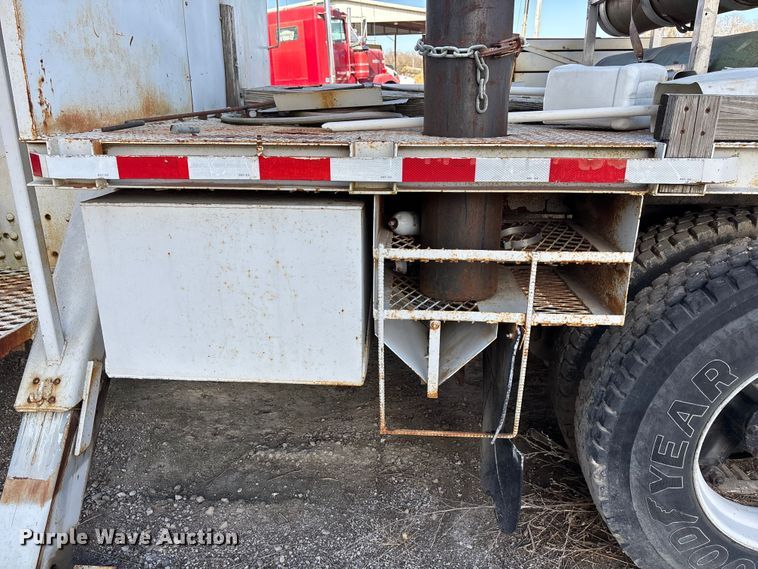 image for item DK0149 1991 GMC C7 crane truck