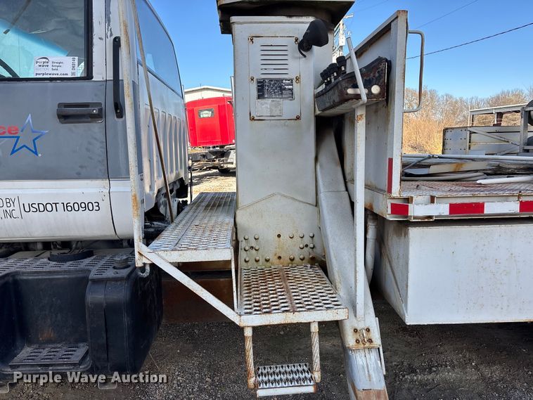 image for item DK0149 1991 GMC C7 crane truck