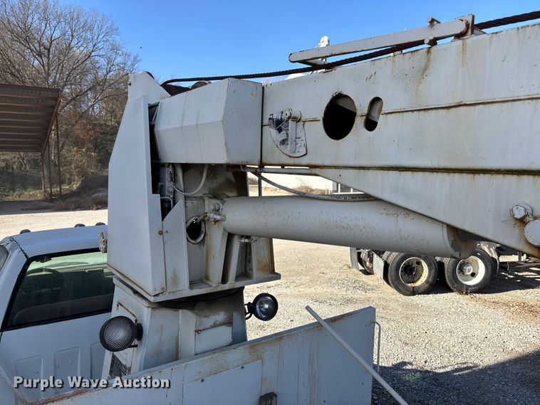 image for item DK0149 1991 GMC C7 crane truck