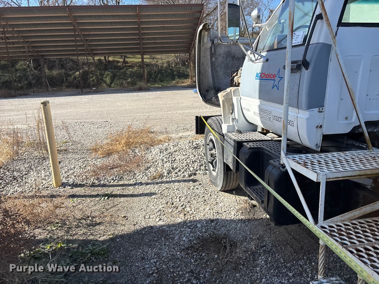 image for item DK0149 1991 GMC C7 crane truck