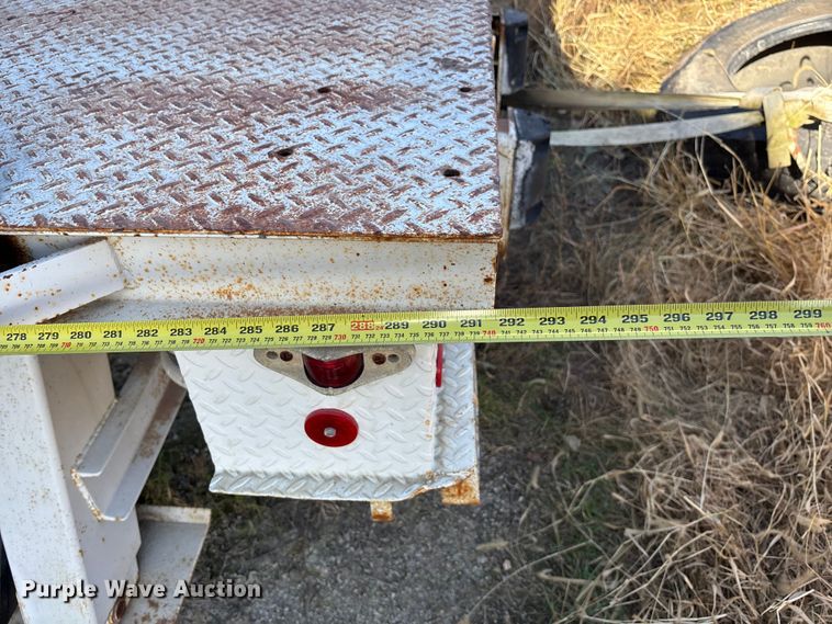 image for item DK0149 1991 GMC C7 crane truck