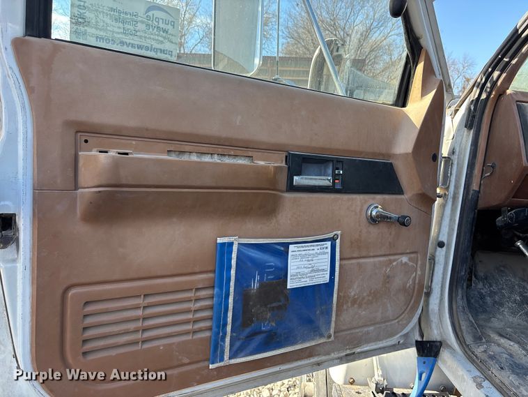 image for item DK0149 1991 GMC C7 crane truck