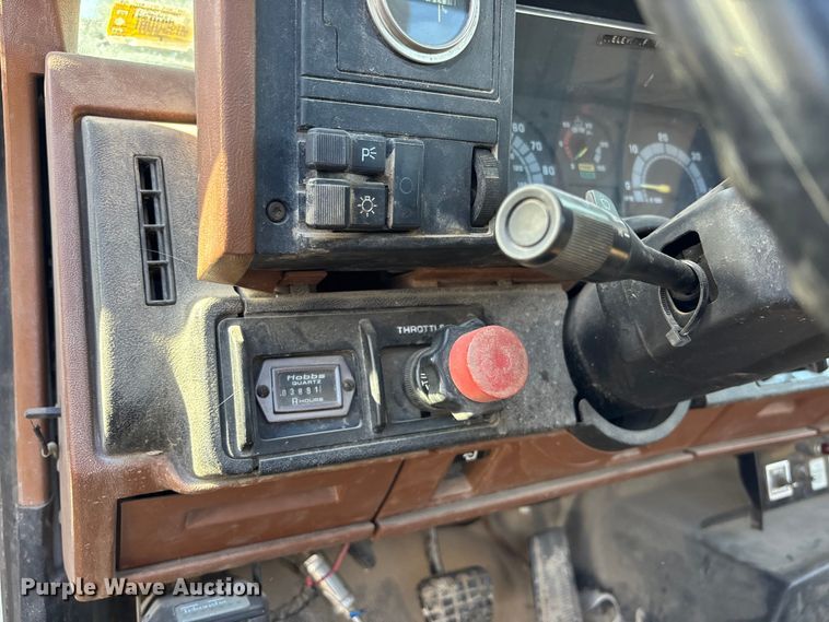 image for item DK0149 1991 GMC C7 crane truck