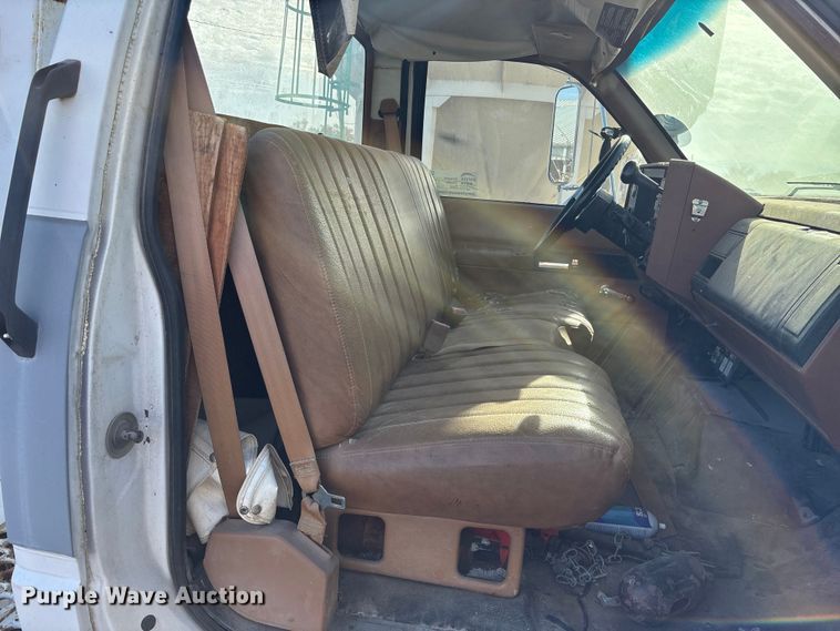 image for item DK0149 1991 GMC C7 crane truck