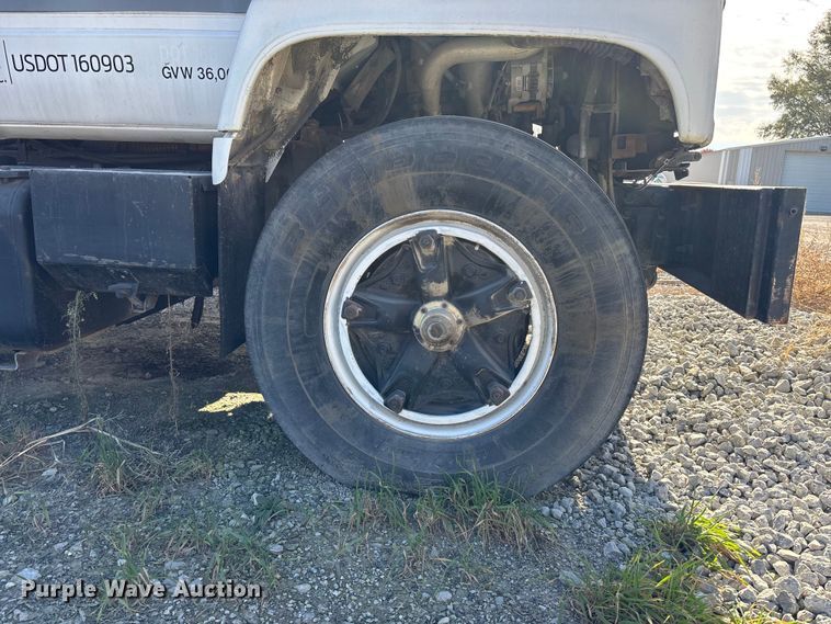 image for item DK0149 1991 GMC C7 crane truck