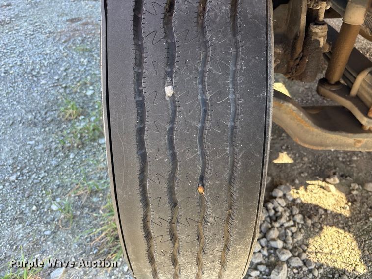 image for item DK0149 1991 GMC C7 crane truck