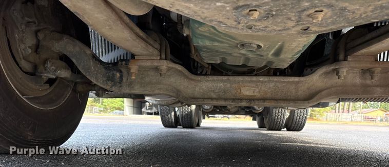 image for item DM1986 2019 Volvo VNR semi truck