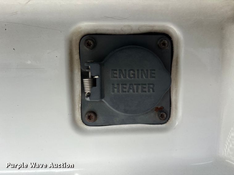 image for item DM1988 2019 Volvo VNR semi truck