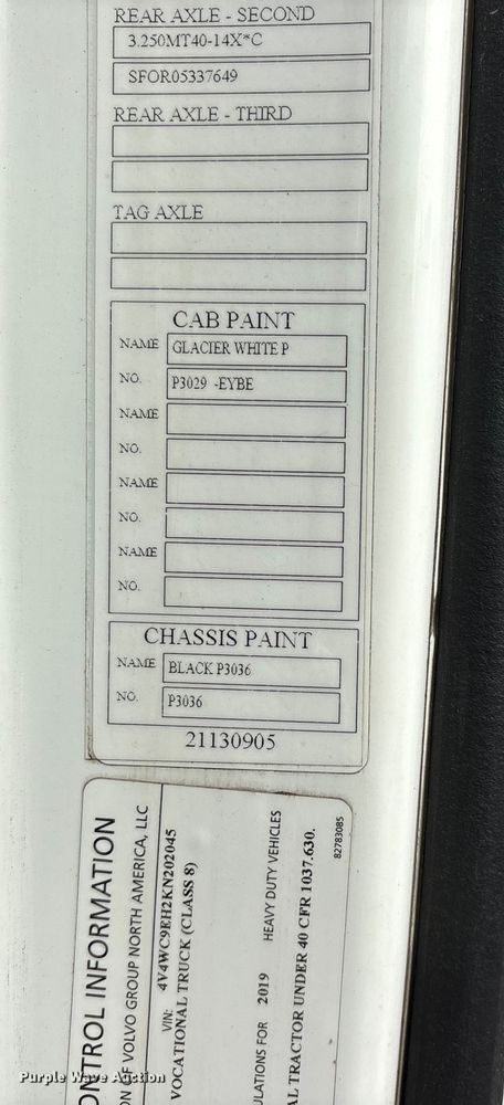 image for item DM1988 2019 Volvo VNR semi truck