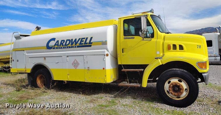 image for item DP5104 1998 Ford L8000 fuel truck