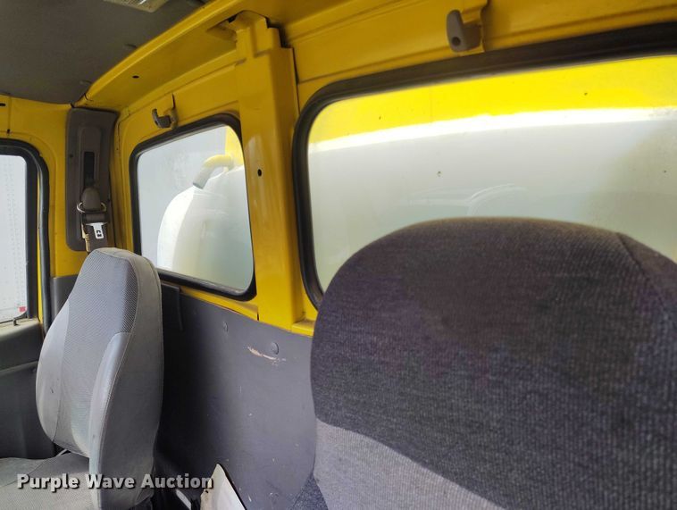 image for item DP5104 1998 Ford L8000 fuel truck