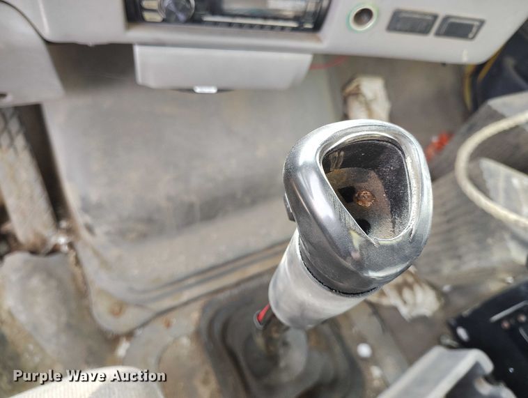 image for item DP5104 1998 Ford L8000 fuel truck