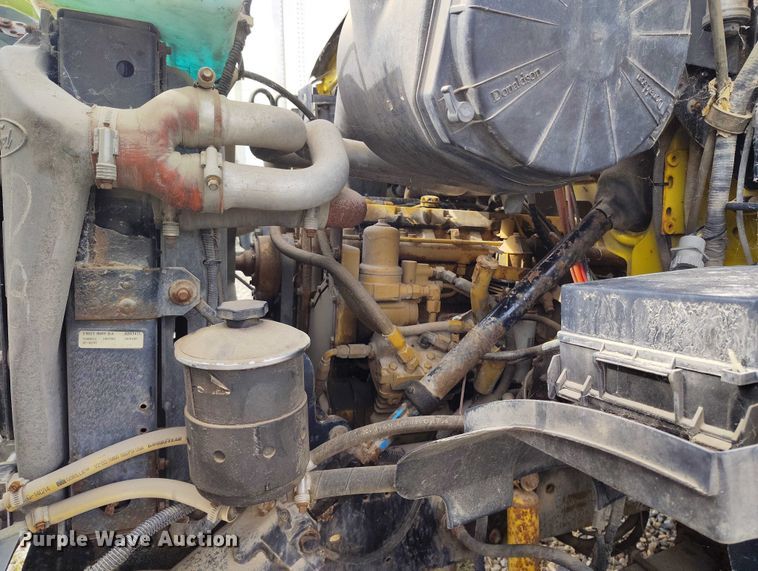 image for item DP5104 1998 Ford L8000 fuel truck