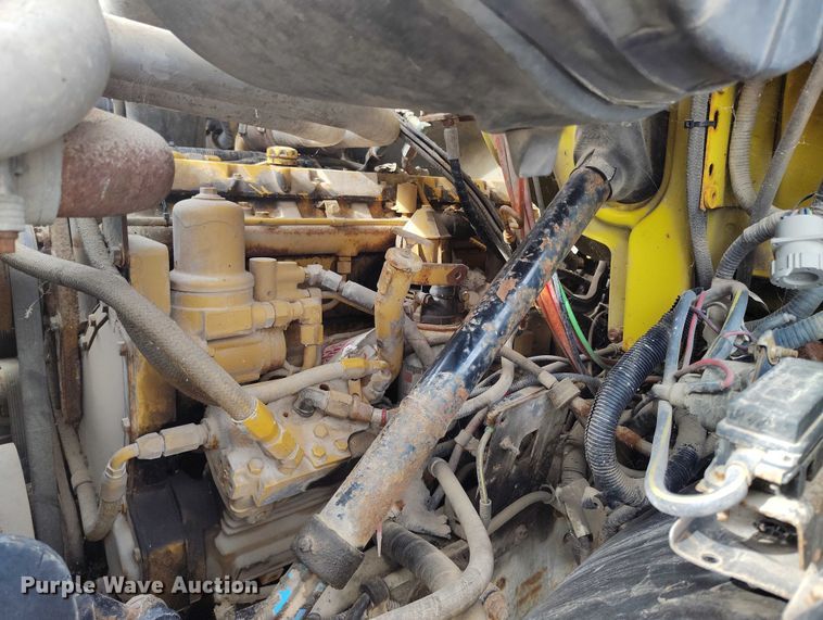 image for item DP5104 1998 Ford L8000 fuel truck