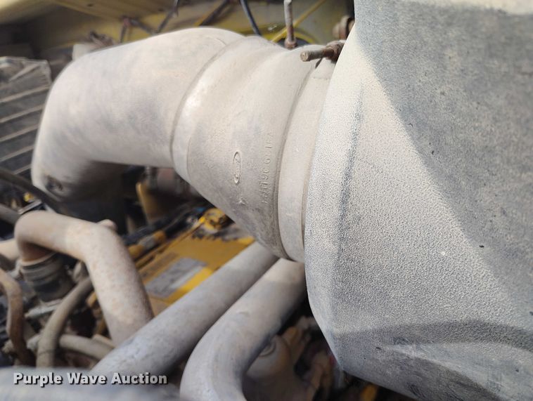 image for item DP5104 1998 Ford L8000 fuel truck