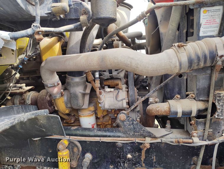 image for item DP5104 1998 Ford L8000 fuel truck