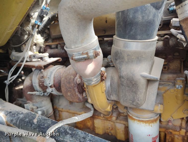 image for item DP5104 1998 Ford L8000 fuel truck