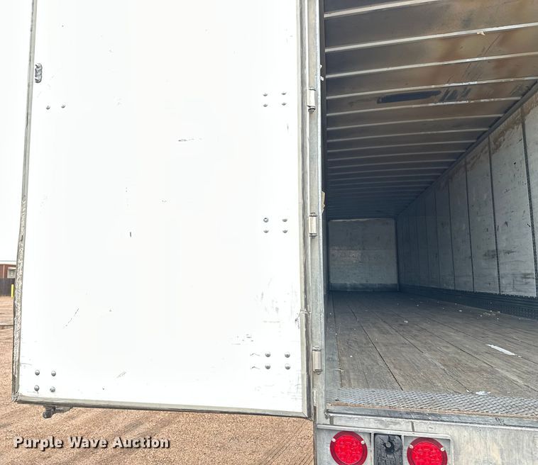 image for item DP8867 2016 Wabash dry van trailer