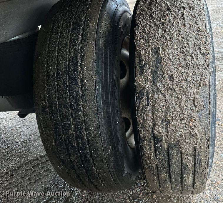 image for item DP8867 2016 Wabash dry van trailer