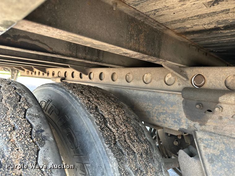 image for item DP8874 2015 Vanguard VXP dry van trailer 