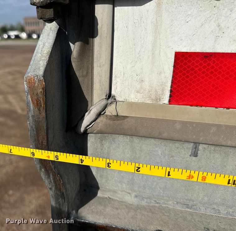 image for item DP8874 2015 Vanguard VXP dry van trailer 