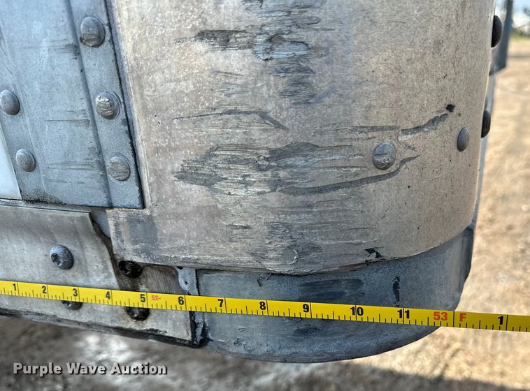 image for item DP8874 2015 Vanguard VXP dry van trailer 