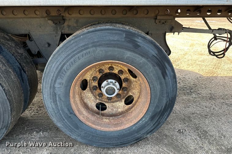 image for item DP8874 2015 Vanguard VXP dry van trailer 