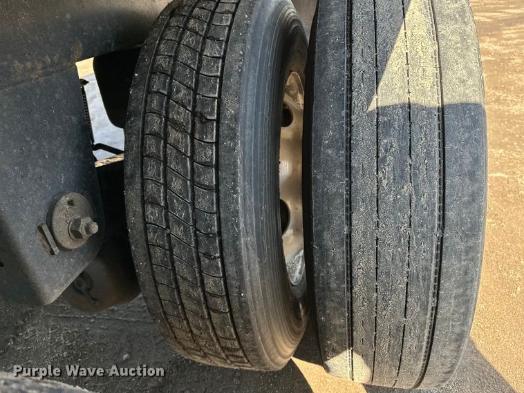 image for item DP8875 2013 Wabash DVHDHPC dry van trailer