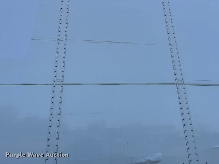 image for item DP8877 2015 Vanguard VXP dry van trailer