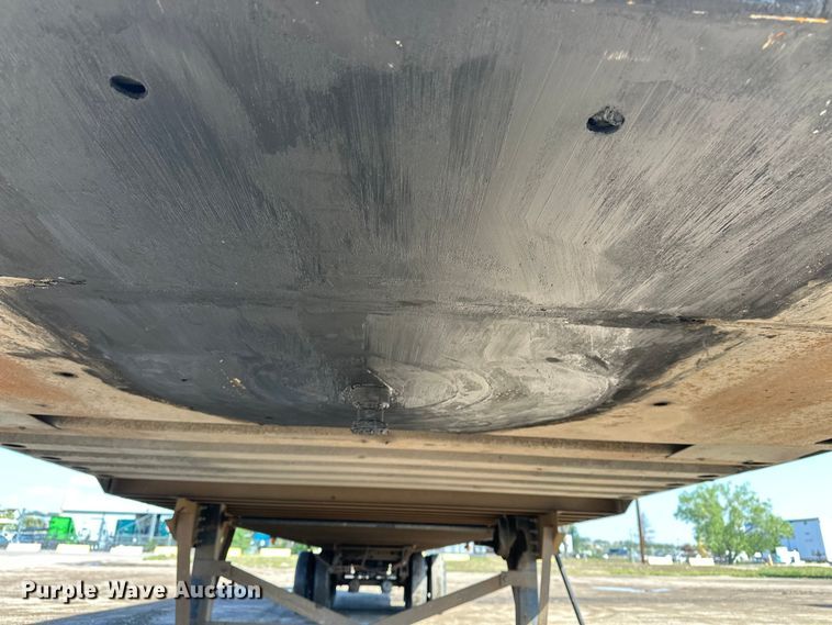 image for item DP8877 2015 Vanguard VXP dry van trailer