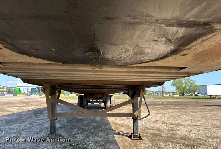 image for item DP8877 2015 Vanguard VXP dry van trailer