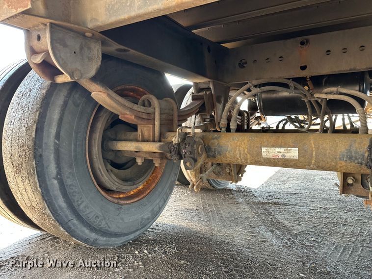 image for item DP8877 2015 Vanguard VXP dry van trailer