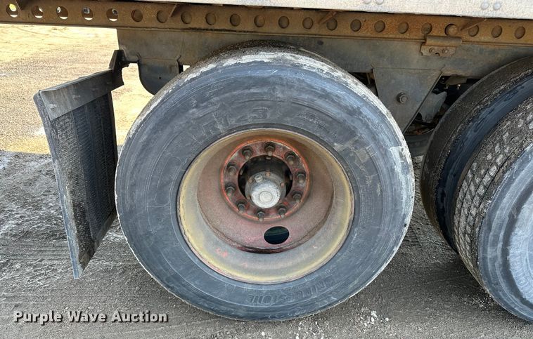 image for item DP8877 2015 Vanguard VXP dry van trailer