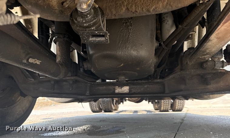 image for item DS3872 2006 International 8600 semi truck