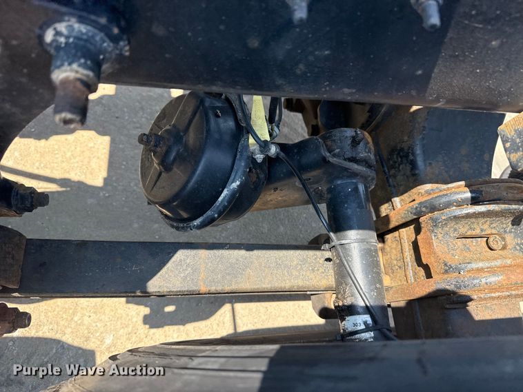 image for item DS3872 2006 International 8600 semi truck