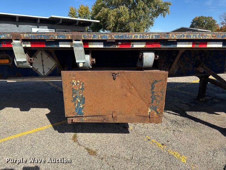 image for item DT0514 2007 Great Dane GP-245096 flatbed trailer