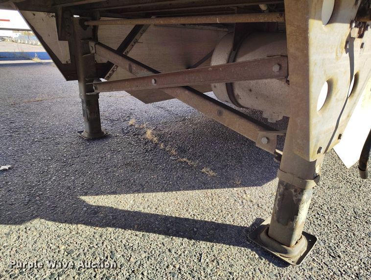 image for item DT0750 2012 Utility VS2RA refrigerated van trailer